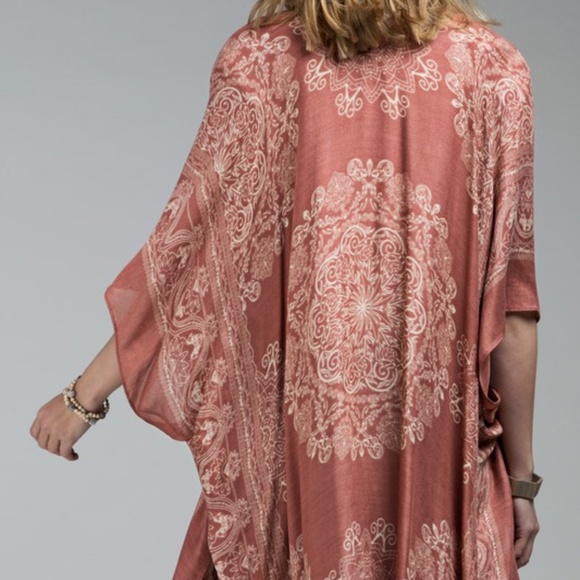 Last 1! NWT Boho Mandala Print Kimono - Picture 3 of 4